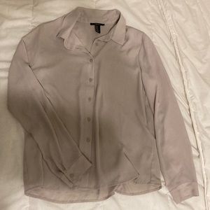 medium forever 21 light tan blouse, sheer thin and breathable